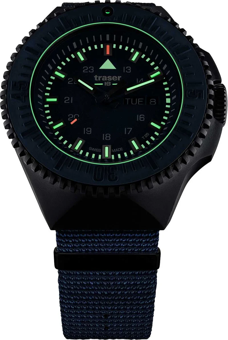 Traser P69 Black Stealth 109856 Herrenuhr • Trigalight H3 • Swiss Made