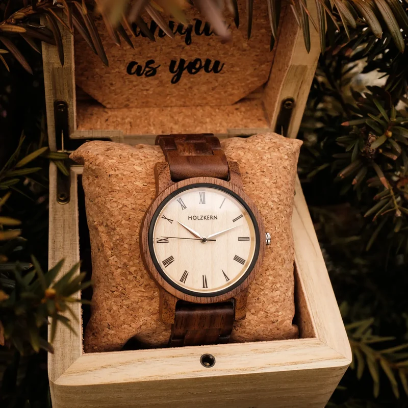 Holzkern Fall Dusk Armbanduhr Braun • Holzarmband • Miyota Quarzwerk