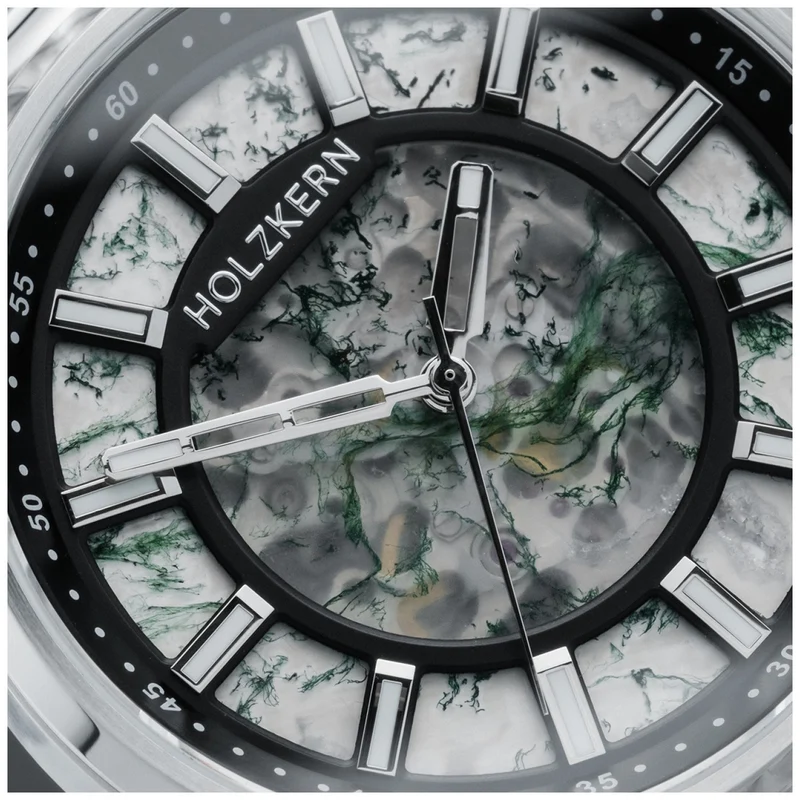 Holzkern Nomadics Armbanduhr • Holz und Edelstahl • Naturmaterialien