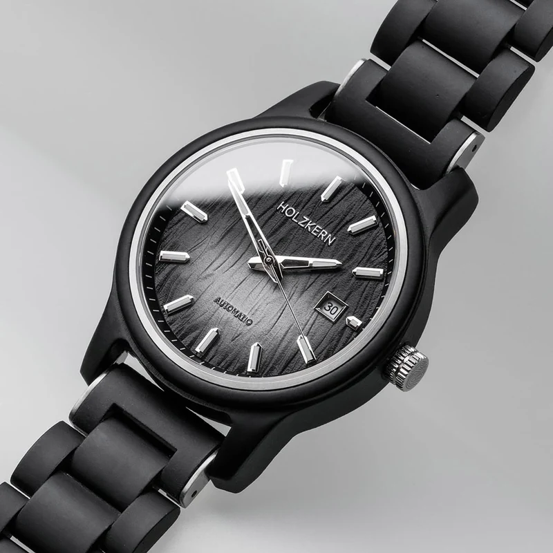 Holzkern Nightbird Herrenuhr Ahorn/Schwarz • Automatikwerk • Holzgehäuse