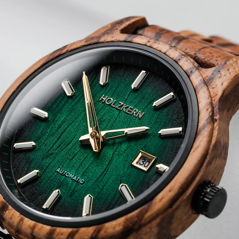 Holzkern Nightbird Herren Armbanduhr Grün • Automatikwerk • Naturholz Zebrano