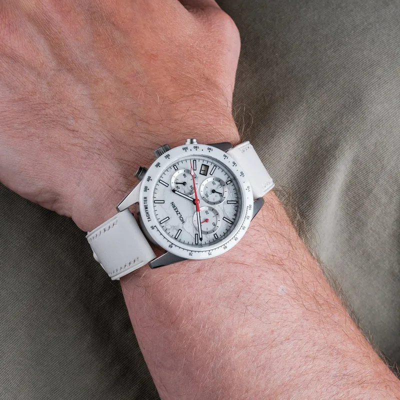 Holzkern Neverrest Herrenuhr Titan • Howlith-Zifferblatt • Saphirglas