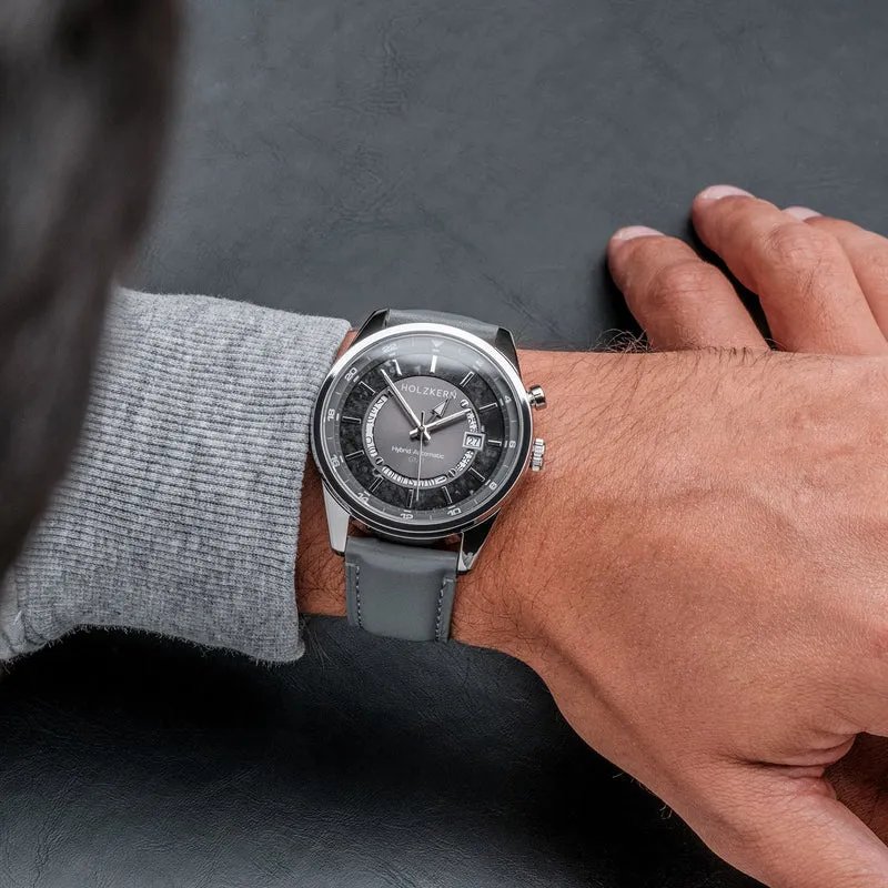 Holzkern GMT Skywhirl Herrenuhr Marmor/Silberfarben • Automatikwerk • GMT-Funktion