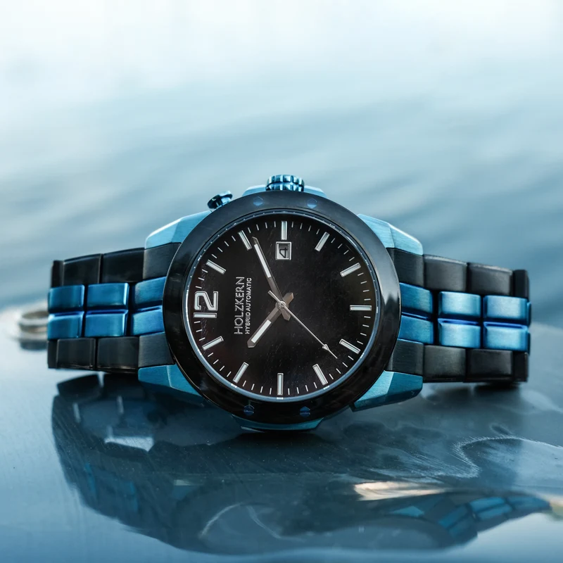Holzkern Glaciersurge Armbanduhr • Hybromatic-Uhrwerk • Marmorzifferblatt
