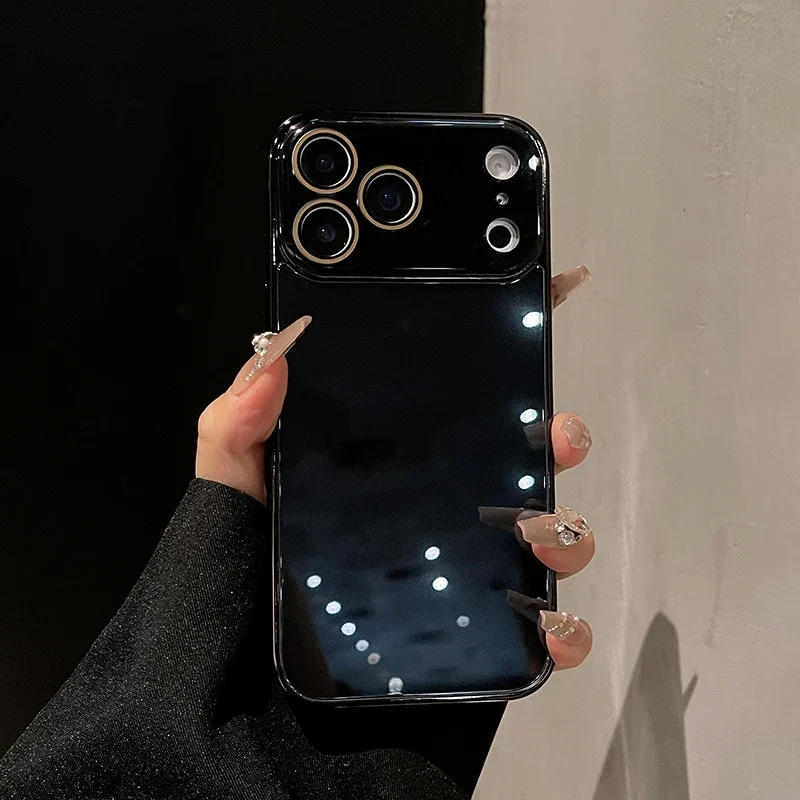 Glazen iPhone Hoesje met Camerabescherming en Gegalvaniseerde Zijkanten voor Premium Grip en Stijlvolle Look | Sansoti