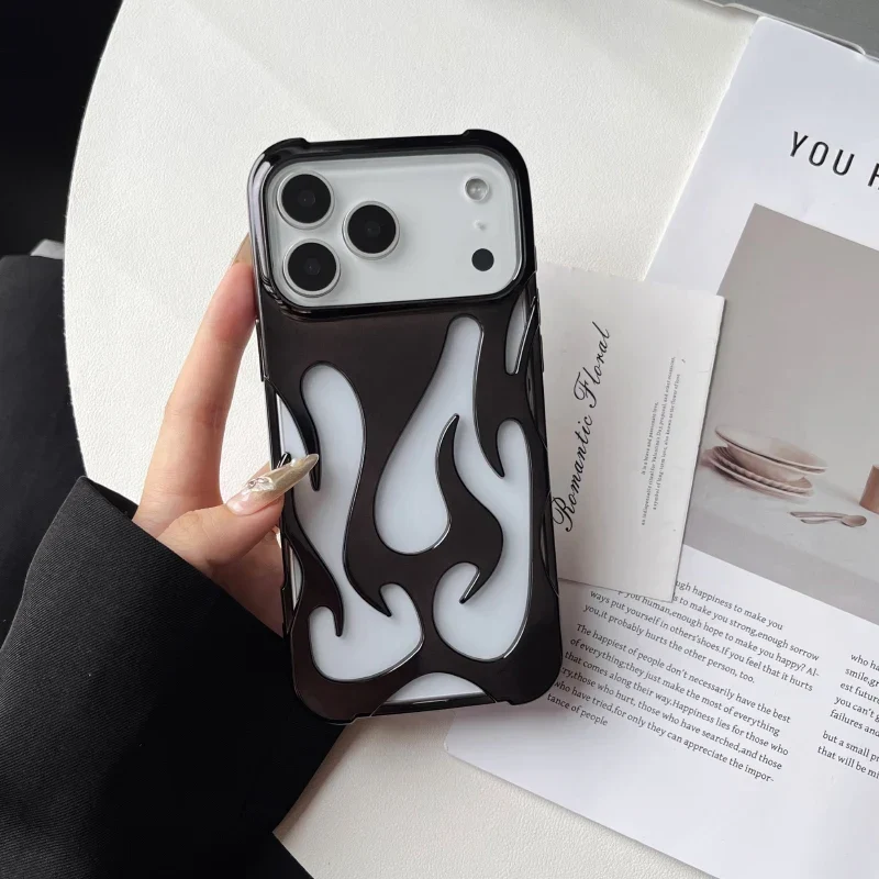 Geperforeerde Telefoonhoes iPhone met Vlammendesign Warmteafvoer Mat of Glanzend Afwerking Beschermhoes | Sansoti