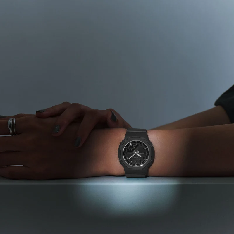 Casio GMA-P2110-1AER G-Shock Classic Damen Armbanduhr Schwarz • Ana-Digi • Biobasiertes Resin