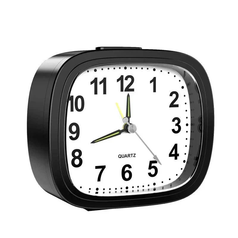Klassischer Quarzwecker für das Schlafzimmer