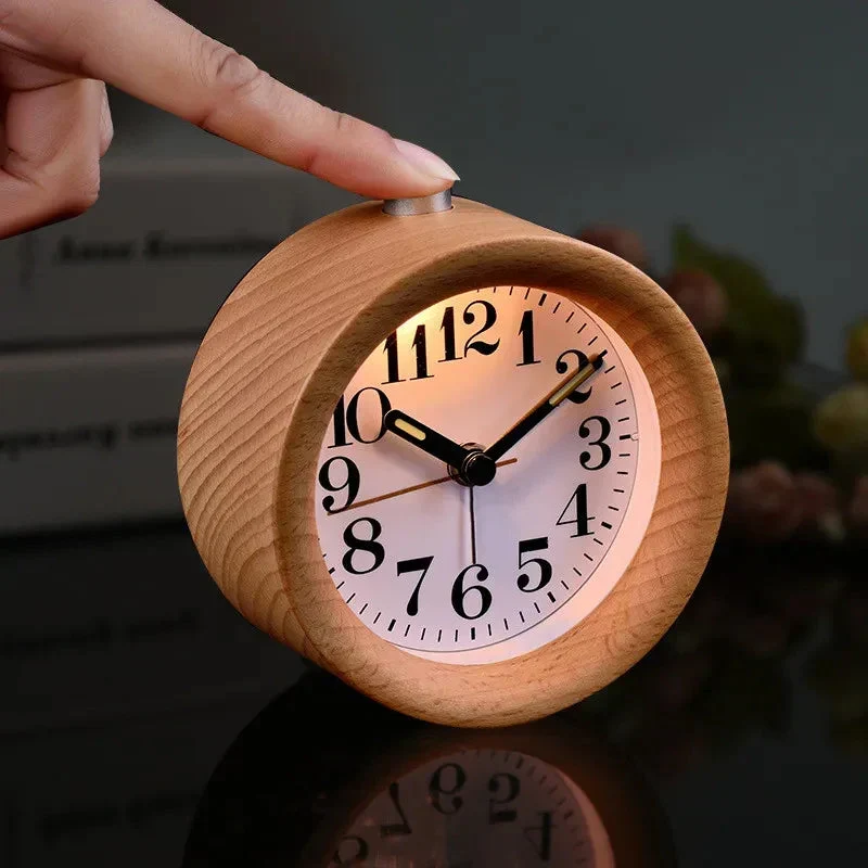 Analoger Wecker aus Holz rund