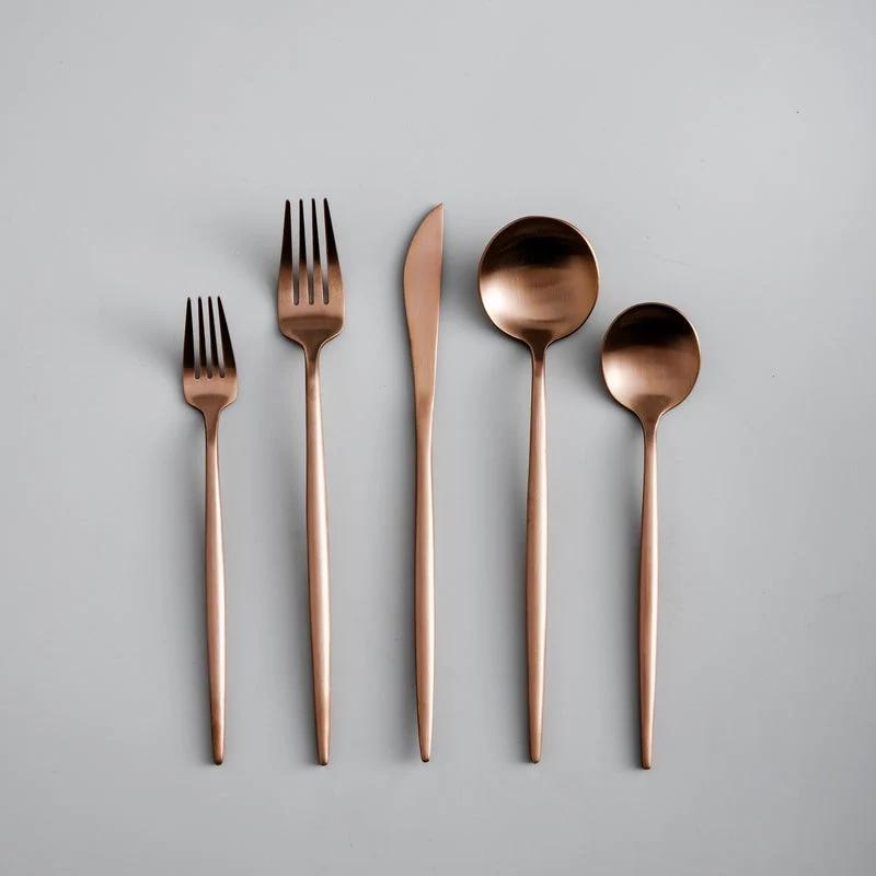 Bestek Set 18/10 RVS met Titanium Coating voor Moderne Gedekte Tafels 4 tot 16 Personen Elegante Tafelbestek | Sansoti