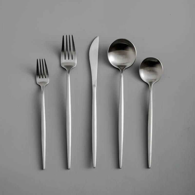 Bestek Set 18/10 RVS met Titanium Coating voor Moderne Gedekte Tafels 4 tot 16 Personen Elegante Tafelbestek | Sansoti