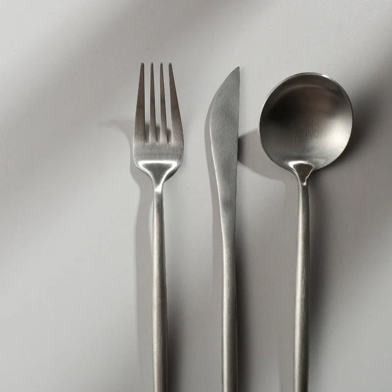 Bestek Set 18/10 RVS met Titanium Coating voor Moderne Gedekte Tafels 4 tot 16 Personen Elegante Tafelbestek | Sansoti