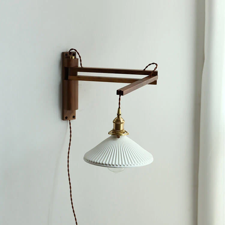 Uitschuifbare wandlamp met gestreept glas en houten arm voor woonkamer slaapkamer hal leeshoek sfeerverlichting | Sansoti