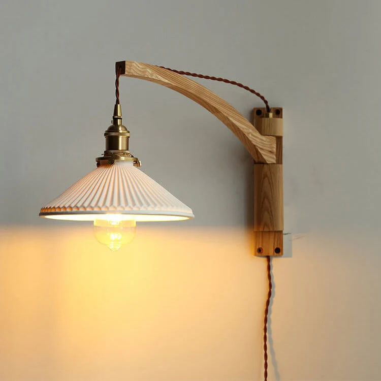 Uitschuifbare wandlamp met gestreept glas en houten arm voor woonkamer slaapkamer hal leeshoek sfeerverlichting | Sansoti