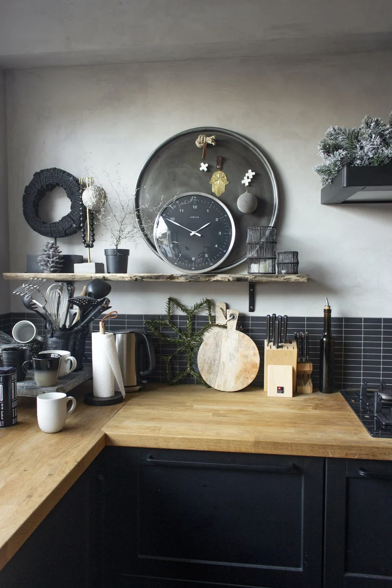 Wall clock- 33 cm - Metal - Dome Shaped Glass- '60 Minutes'