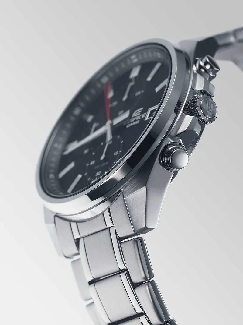 Casio EDIFICE EFV-610D-1AVUEF Herrenuhr • Sportlicher Chronograph • 10 bar Wasserdichtigkeit