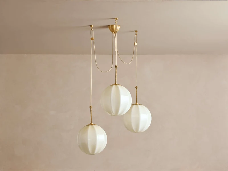 Kroonluchter Messing Crèmeglas Meerdere Bollen Verstelbare Ophanging Vintage Stijl Sfeervol Woonkamer | Sansoti