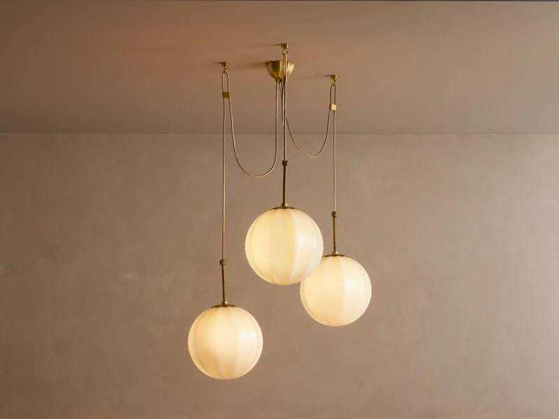 Kroonluchter Messing Crèmeglas Meerdere Bollen Verstelbare Ophanging Vintage Stijl Sfeervol Woonkamer | Sansoti
