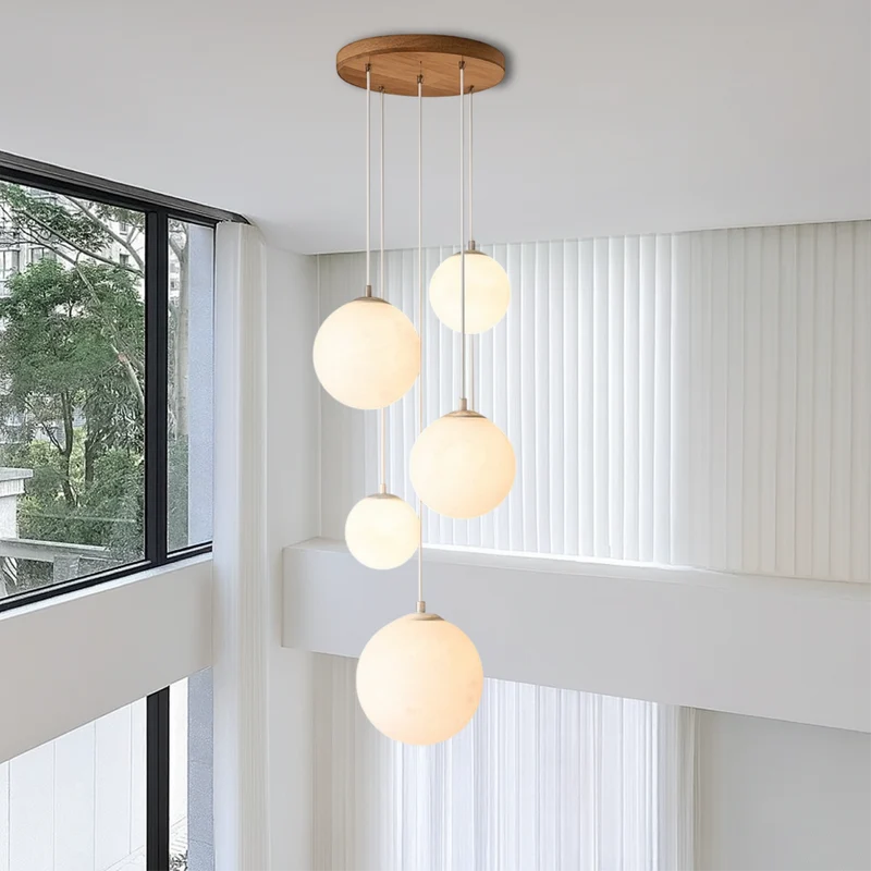 Maan Hanglamp Trapgat 5 Glazen Bollen E27 LED Verstelbaar Modern Scandinavisch Design voor Hoog Plafond | Sansoti