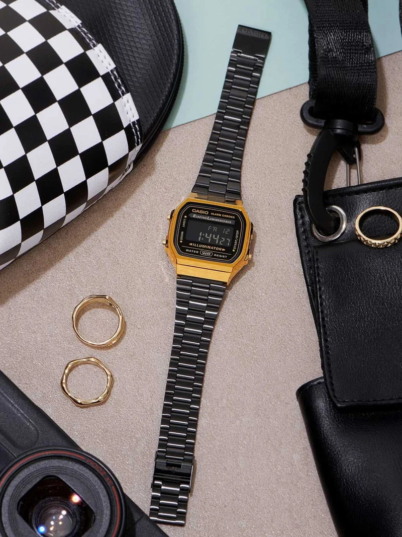 Casio Vintage A168WEGB-1BEF Uhr • Kultiges Retro-Design • Digitaluhr mit Stoppfunktion