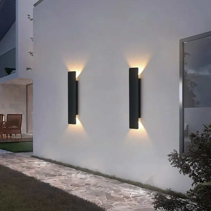Aluminium Buitenwandlamp LED 18W Zwart Waterdicht IP65 Moderne Verlichting voor Terras Tuin en Balkon | Sansoti