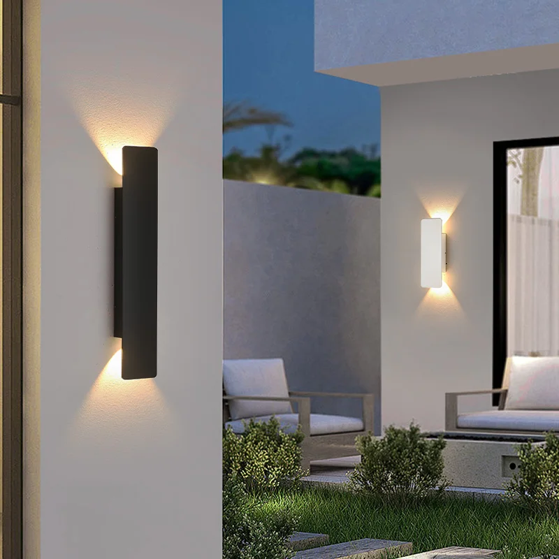 Aluminium Buitenwandlamp LED 18W Zwart Waterdicht IP65 Moderne Verlichting voor Terras Tuin en Balkon | Sansoti