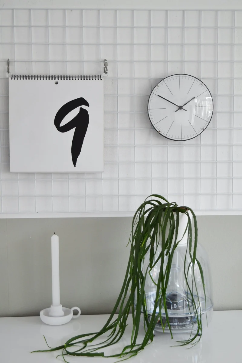 Wall clock/ Table clock- 20 cm- Glass - Dome Shaped Glass- 'Big Stripe Mini Dome'