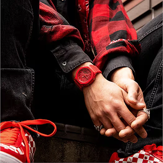 Casio G-Shock GA-2100-4AER Herrenuhr • Extreme Stoßfestigkeit • Kultiges Retro-Design