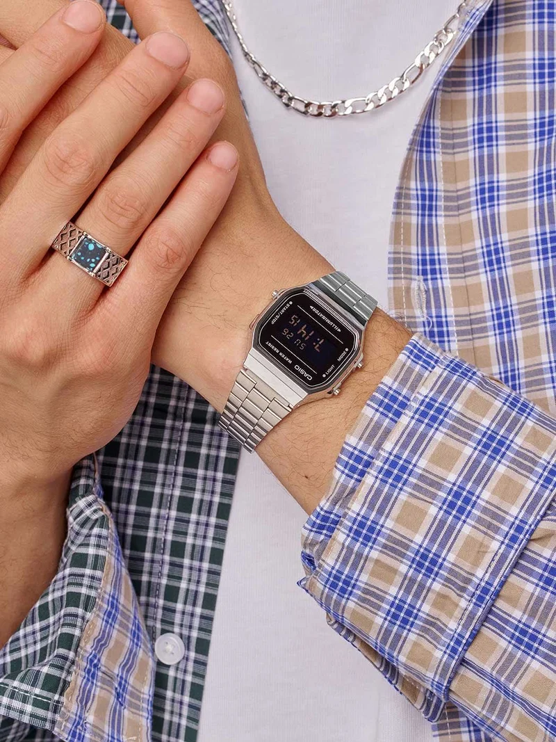 Casio Vintage A168WEM-1EF Uhr • Kultiges Retro-Design • Nützliche Digital-Funktionen
