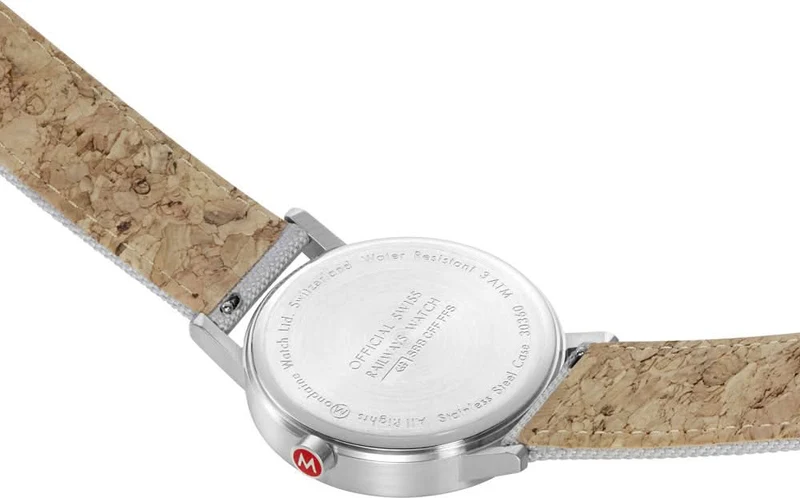 Mondaine Classic A660.30360.80.SBH Unisex-Uhr • Schweizer Bahnhofsuhren-Design • Ikonische Ablesbarkeit
