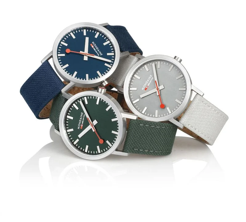 Mondaine Classic A660.30360.60.SBF • SBB-Design • Waldgrün
