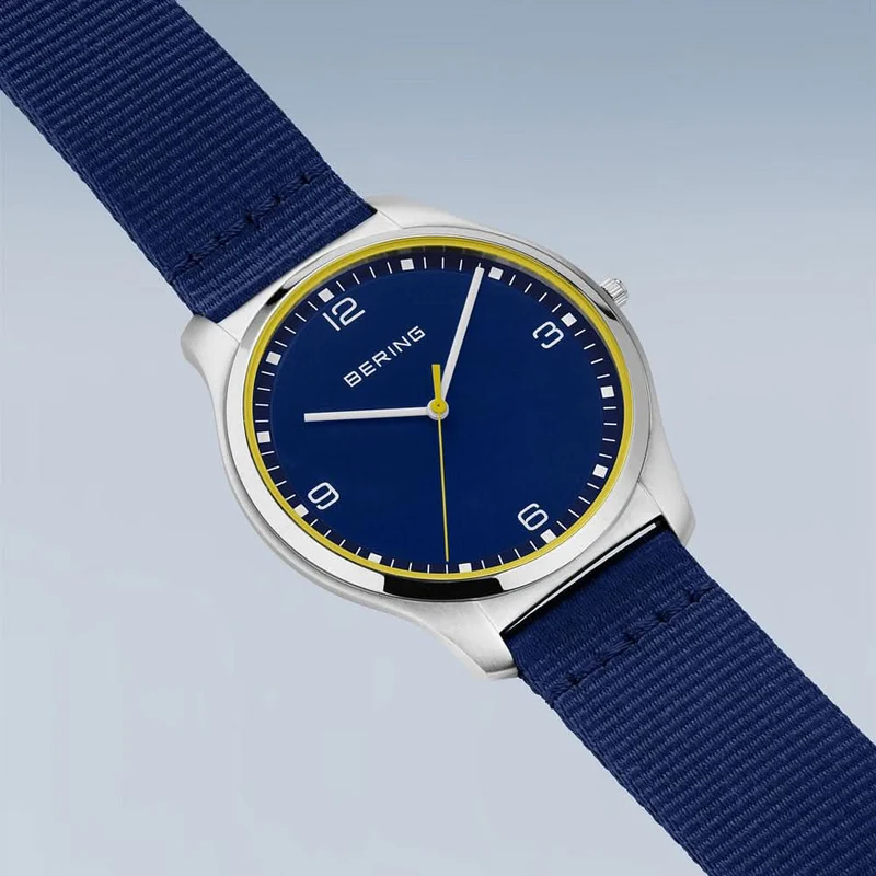 Bering Ultra Slim 18342-507 Herrenuhr • Kratzfestes Saphirglas • Ultraflaches Design