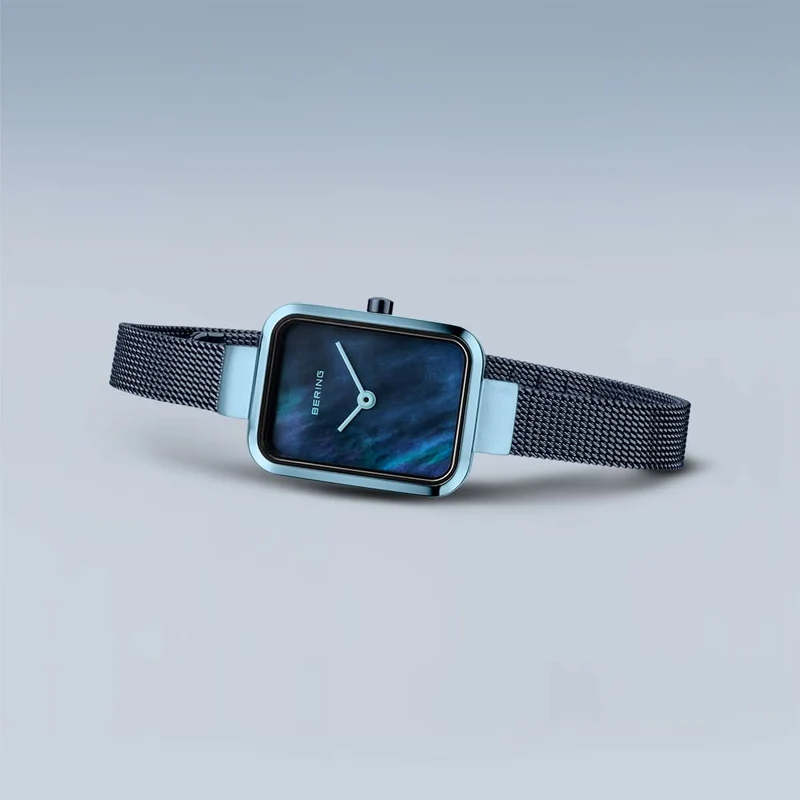 Bering Petite Square 14520-398 Damenuhr • Kratzfestes Saphirglas • Blaues Milanaise-Armband