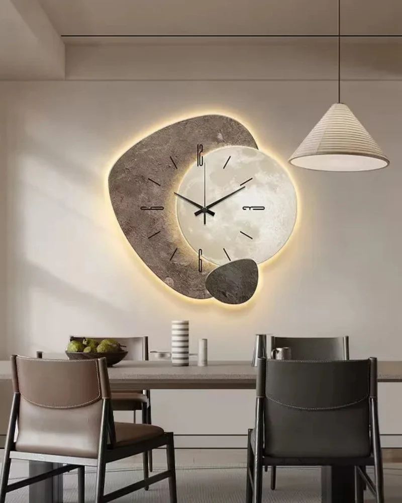 Wandklok met Maanreliëf en Optionele Verlichting Zwart Goud Betonlook Scandinavisch Interieur Decoratief Tijdweergave Woonkamer Slaapkamer Kantoor Modern Minimalistisch Wanddecoratie | Sansoti