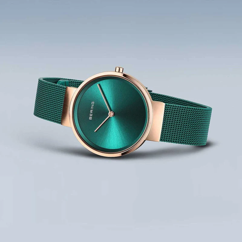 Bering Classic 14531-869 Damenuhr • Kratzfestes Saphirglas • Feines Milanaise-Armband