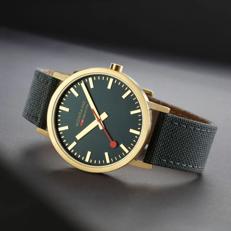Mondaine Classic A660.30360.60.SBS Unisex-Uhr • Schweizer Design • Nachhaltiges Band