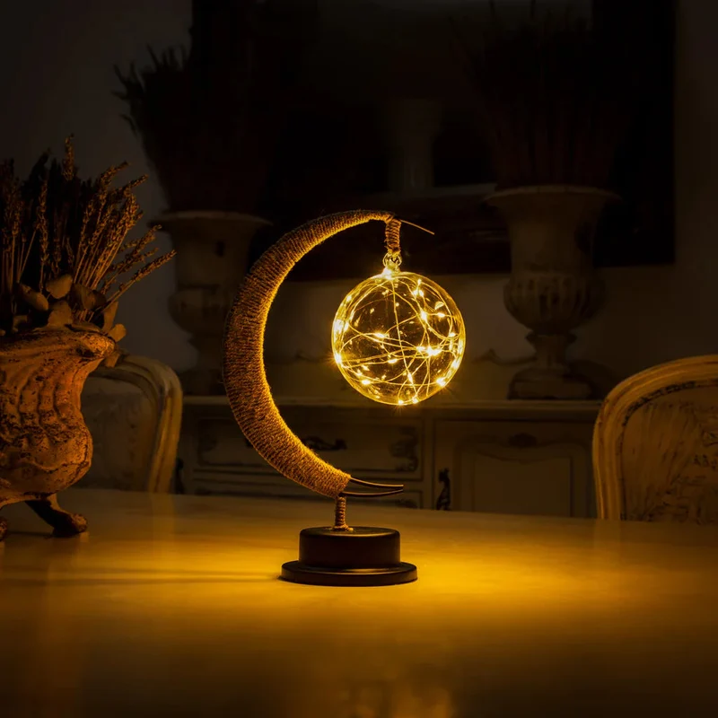 Maanvormige Tafellamp met Hangbol LED Verlichting Warm Wit Sfeerlamp op Batterij Decoratief voor Slaapkamer | Sansoti