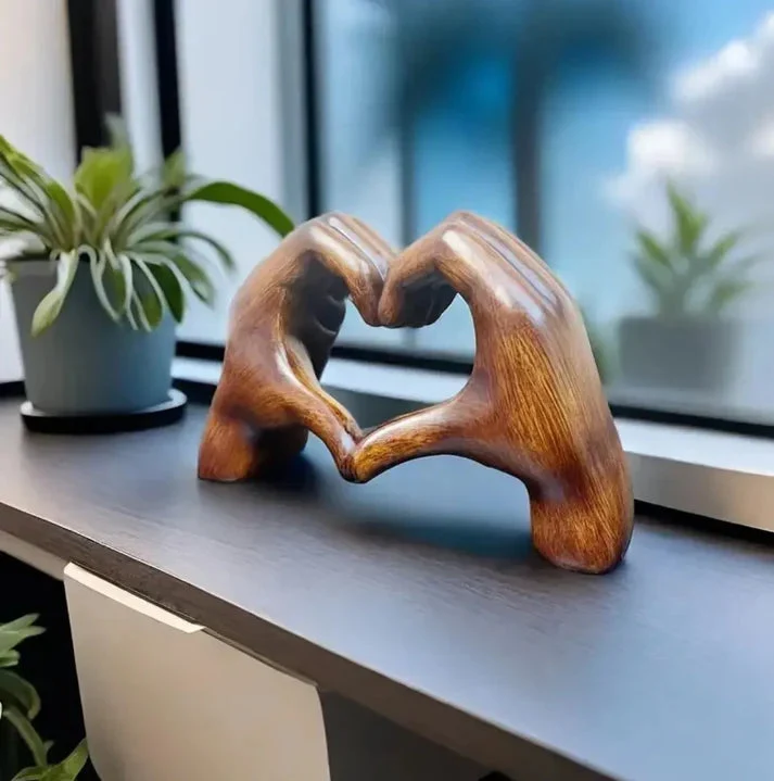 Houten Hart Handen Ornament Decoratief Object Scandinavisch Woonkamer Slaapkamer Tafel Bureau Interieur | Sansoti