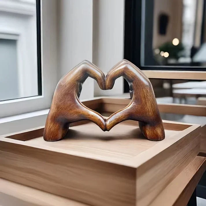 Houten Hart Handen Ornament Decoratief Object Scandinavisch Woonkamer Slaapkamer Tafel Bureau Interieur | Sansoti