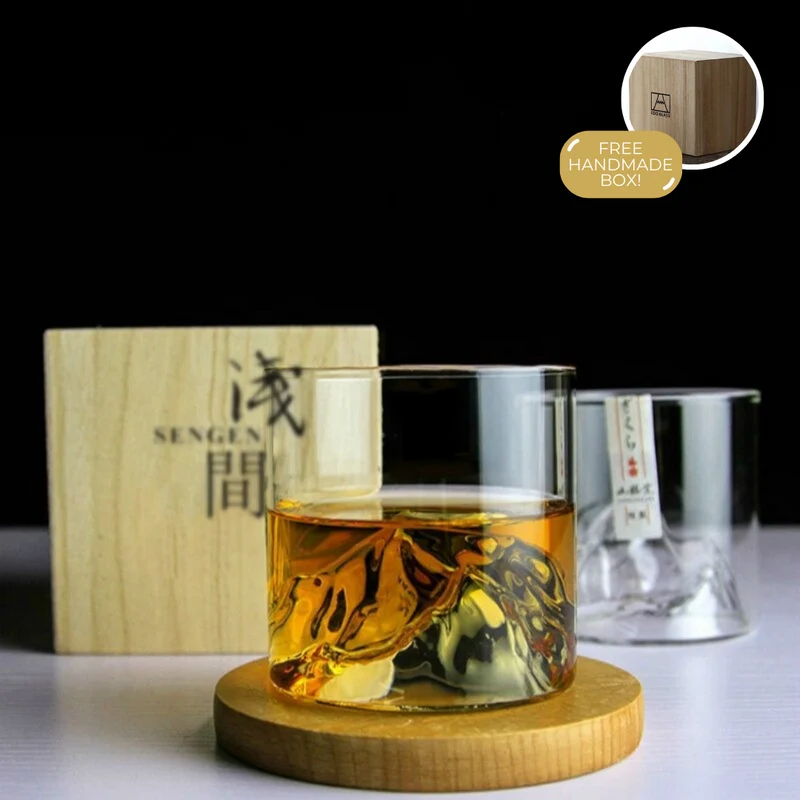 Japans Whisky Glas met 3D Bergrelief 200ml - Hittebestendig Kristalglas met Houten Geschenkdoos - Uniek Geografisch Design voor Whisky Liefhebbers | Sansoti