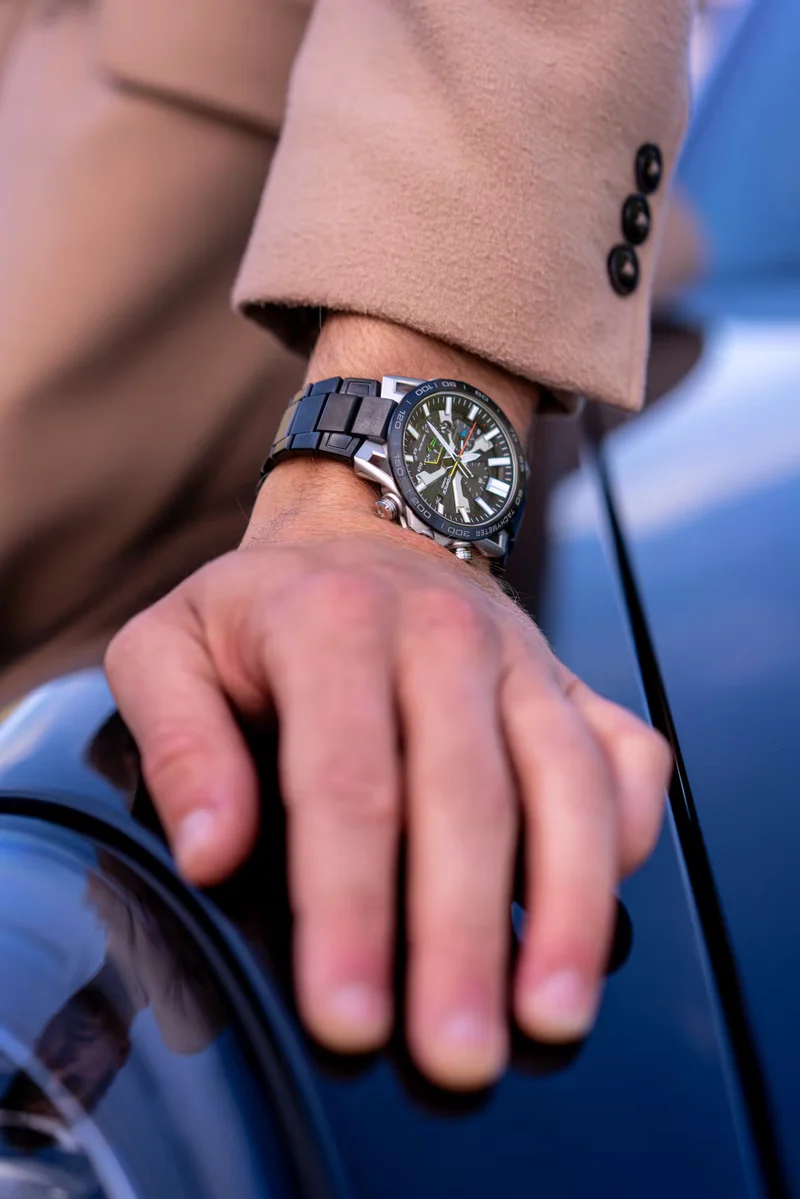 Casio Edifice EQB-2000DC-1AER Herrenuhr • Smarte Funktionen • Tough Solar