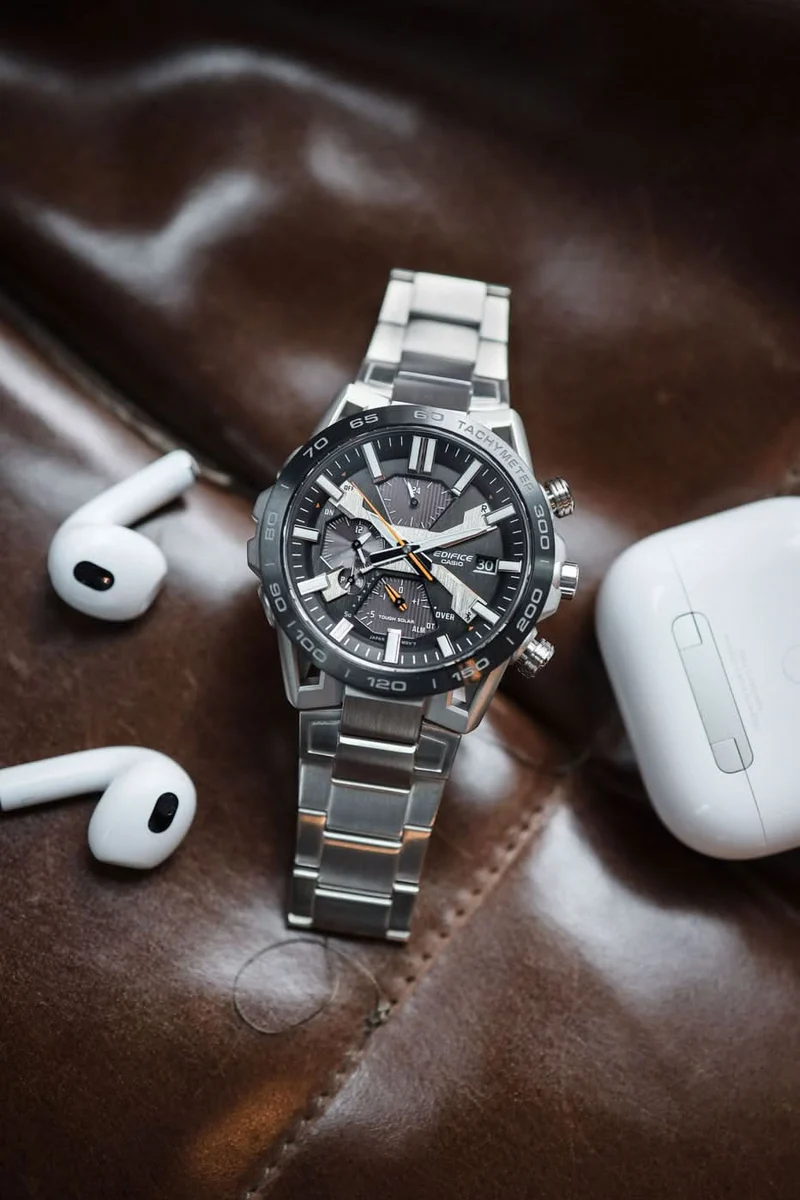 Casio EDIFICE EQB-2000DB-1AER Herrenuhr • Smarte Funktionen • Tough Solar