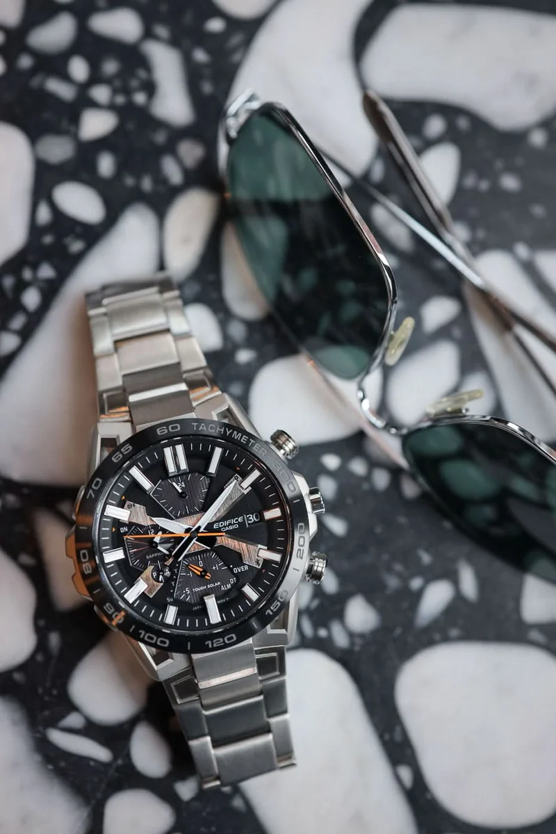 Casio EDIFICE EQB-2000DB-1AER Herrenuhr • Smarte Funktionen • Tough Solar