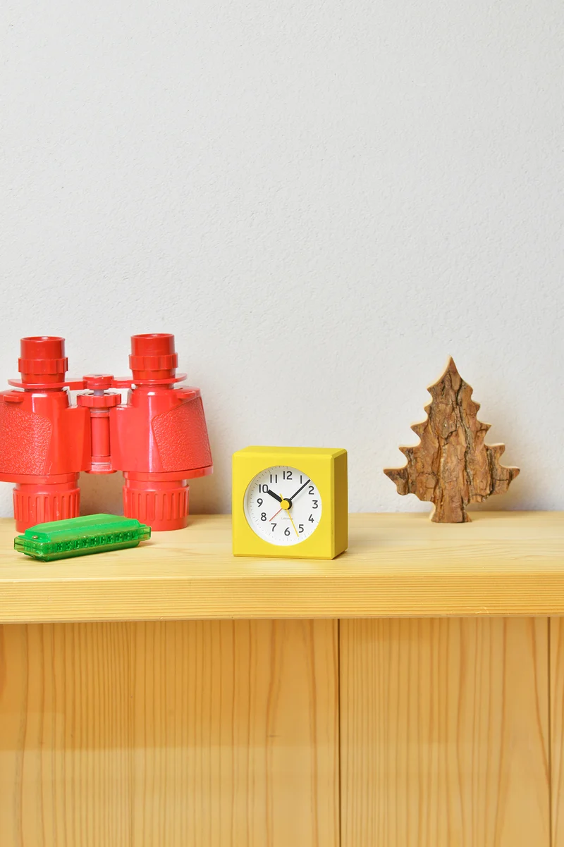 Lemnos farbe PA18-02-YE Wecker Gelb • Sweep-Uhrwerk • Japanisches Design