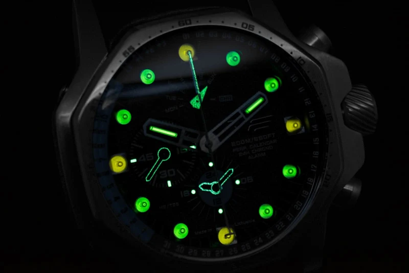 Vostok Europe Atomic Age YM86-640A695 Herrenuhr • Ewiger Kalender • 20 ATM
