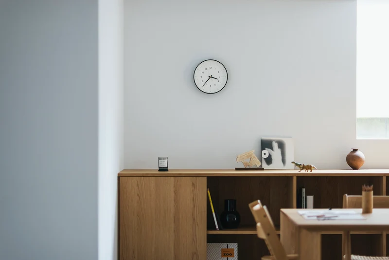 Lemnos essent DFI-24-06-WH Wanduhr Weiß • Sweep-Quarzwerk • Japanisches Designobjekt
