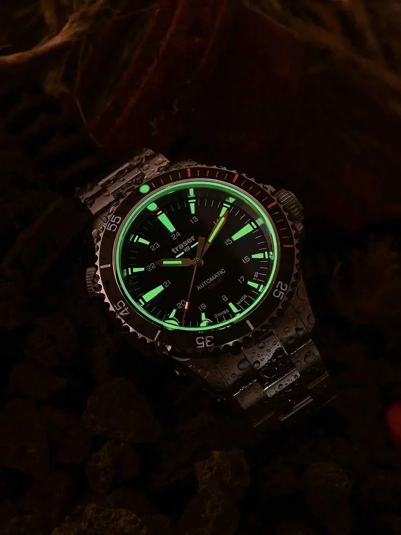 Traser P67 Diver Automatic 110324 Herrenuhr • Trigalight H3-Tritium • Swiss Made
