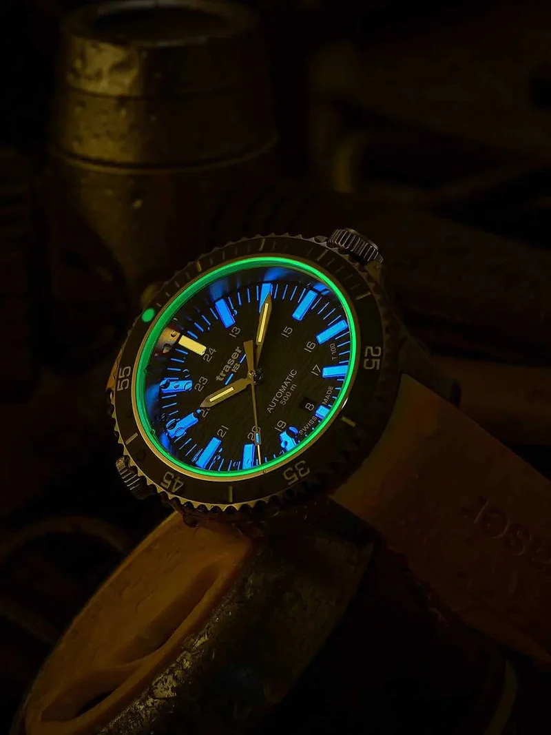 Traser P67 Diver Automatic 110331 Herrenuhr • Trigalight Leuchttechnologie • Swiss Made