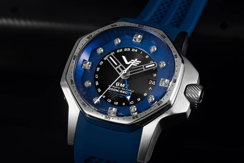 Vostok Europe Atomic Age NH34-640A701 Herren • GMT • GTLS