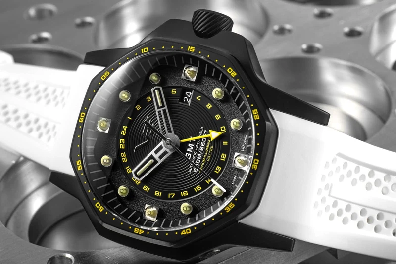 Vostok Europe Atomic Age NH34-640C703 Herrenuhr • GMT • K1